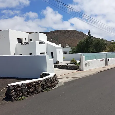 La Tabaiba Con Piscina Compartida *