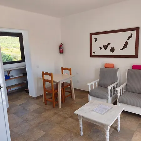 La Tabaiba Piscina Compartida Adultos 펜션